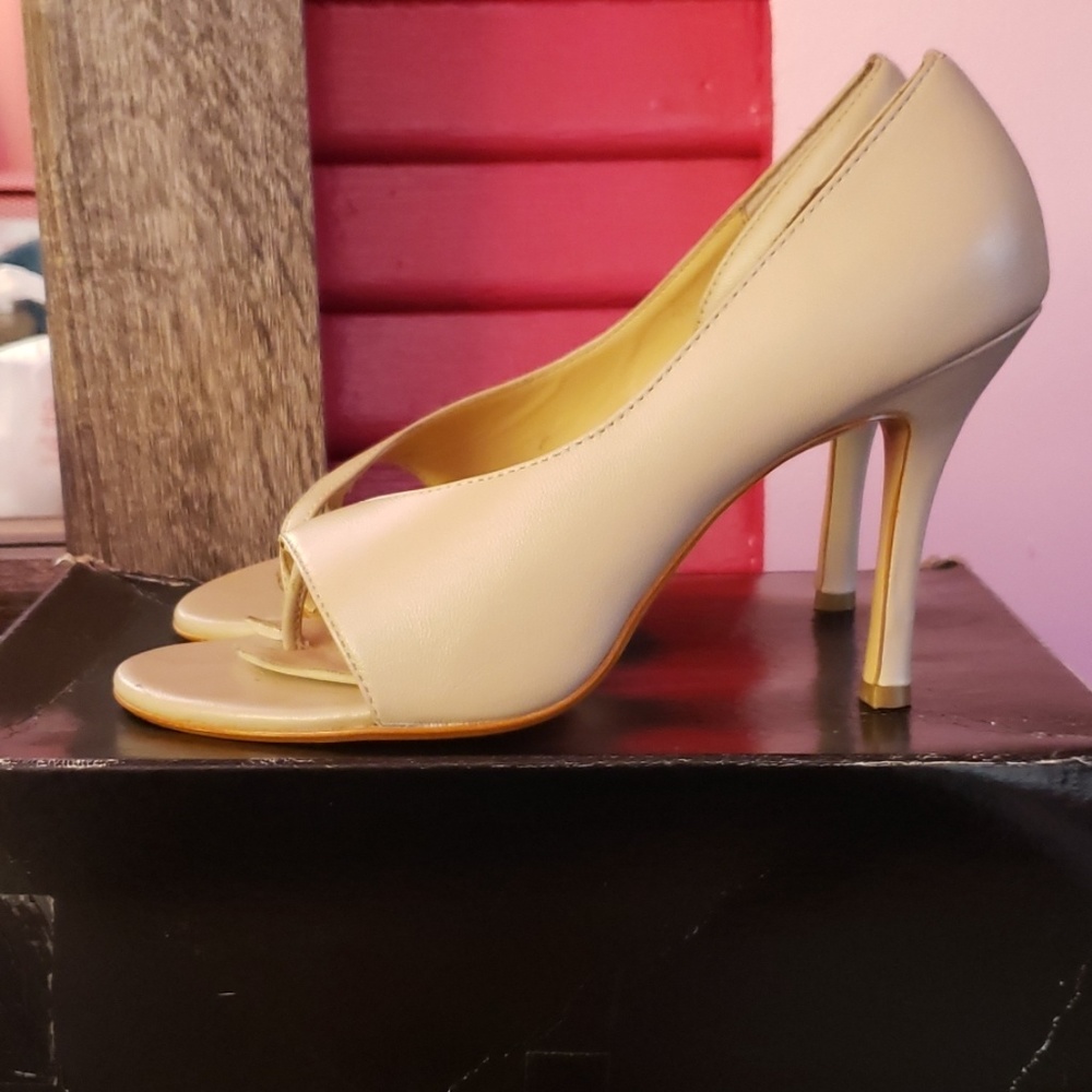 Women heels